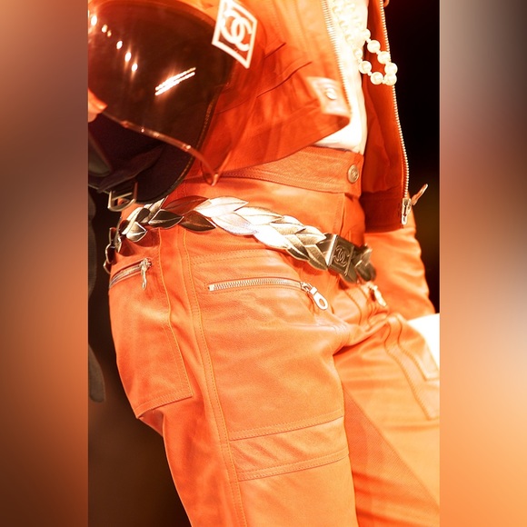 Chanel Spring 2002 Runway Laurel Leaf Silver Belt - Picture 9 of 13